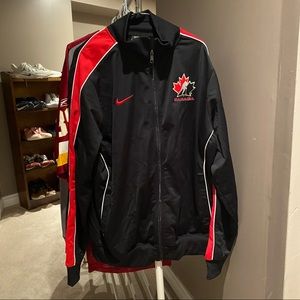 Nike Men’s Hockey Canada XXL Full Zip Jacket